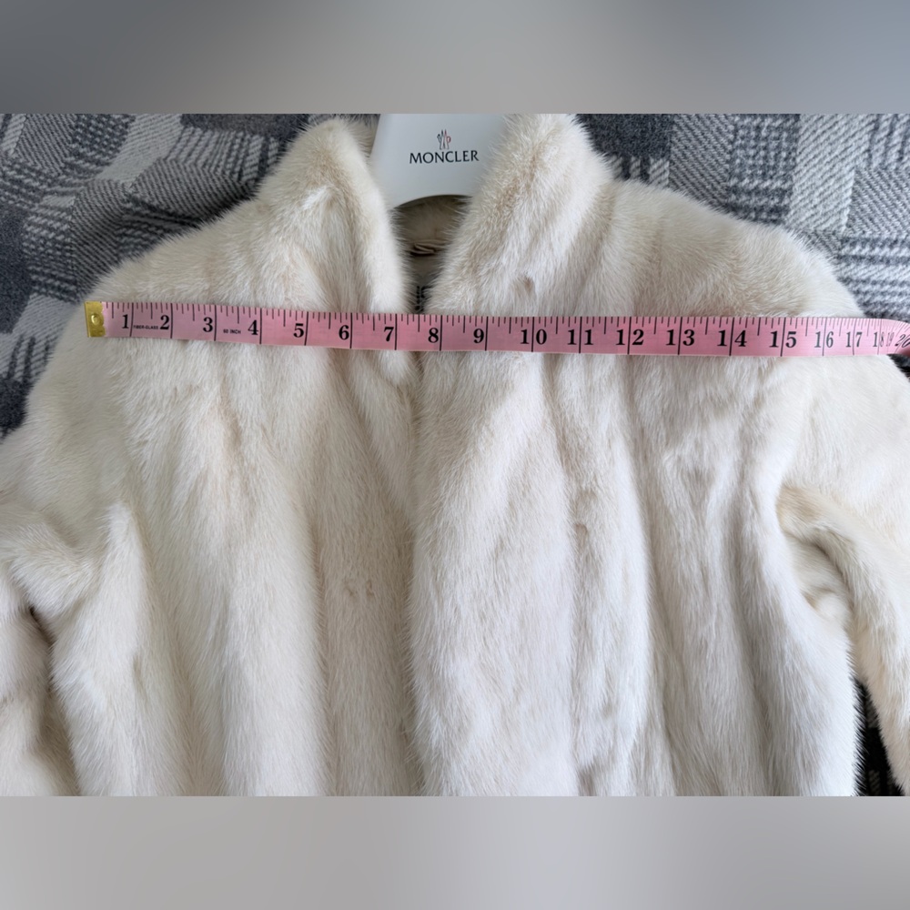 Elegant Ivory Mink Fur Coat -S/M - Picture 13 of 17